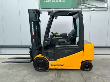 4-wiel elektrische heftrucks 2013  Jungheinrich EFG425s Heftruck (3)