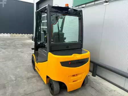 4-wiel elektrische heftrucks 2013  Jungheinrich EFG425s Heftruck (4)