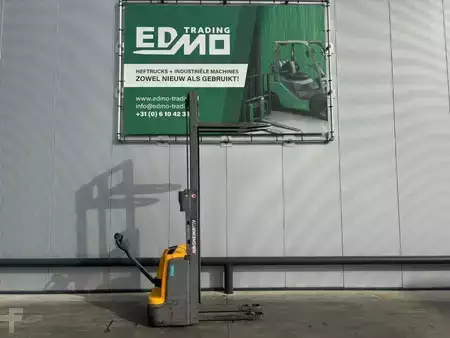 Ruční paletový vozík 2020  Jungheinrich Palletwagen EJC 112 (1)