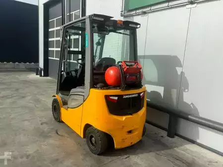 Carretilla elevadora GLP 2016  Jungheinrich TFG320s Heftruck (2)