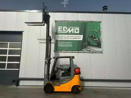 Carretilla elevadora GLP 2016  Jungheinrich TFG320s Heftruck (3)