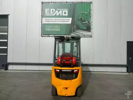 Carretilla elevadora GLP 2016  Jungheinrich TFG320s Heftruck (4)