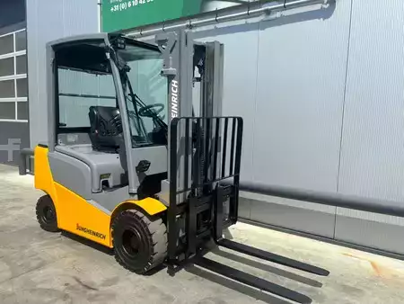 Dieselstapler 2017  Jungheinrich DFG320 Heftruck Diesel (4)