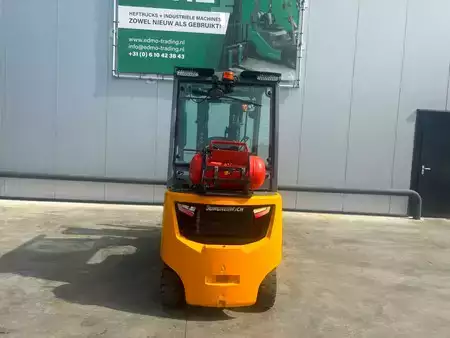 Empilhador a gás 2019  Jungheinrich TFG320s Heftruck (5)