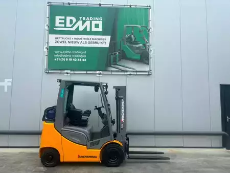 Empilhador a gás 2019  Jungheinrich TFG320s Heftruck (1)