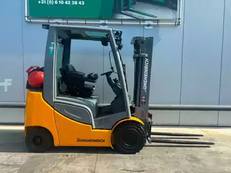 Empilhador a gás 2019  Jungheinrich TFG320s Heftruck (2)