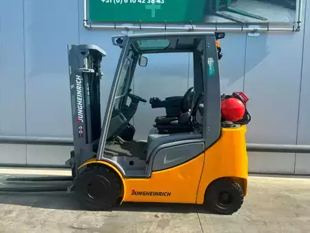 Empilhador a gás 2019  Jungheinrich TFG320s Heftruck (4)