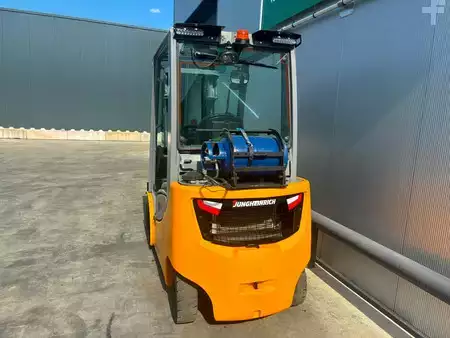 Empilhador a gás 2019  Jungheinrich TFG320s Heftruck (5)