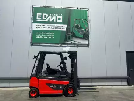 4-wiel elektrische heftrucks 2020  Linde E25 Heftruck (1)