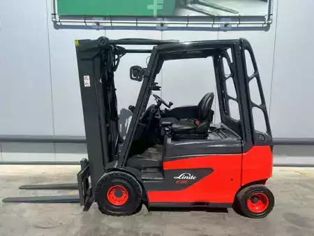 4-wiel elektrische heftrucks 2020  Linde E25 Heftruck (5)