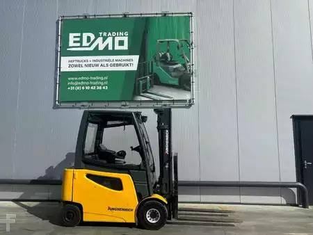 4-wiel elektrische heftrucks 2015  Jungheinrich EFG425s Heftruck (1)