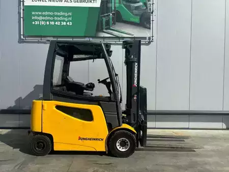 4-wiel elektrische heftrucks 2015  Jungheinrich EFG425s Heftruck (9)
