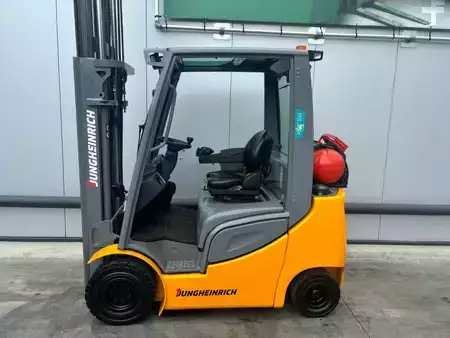Nestekaasutrukki 2016  Jungheinrich Heftruck TFG320s (6)