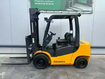 Dízel targoncák 2006  Jungheinrich DFG430 Heftruck Diesel (5)