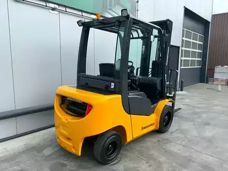 Dízel targoncák 2006  Jungheinrich DFG430 Heftruck Diesel (7)