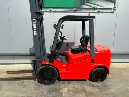 Diesel truck 2016  Heli FD30 Heftruck Diesel (3)