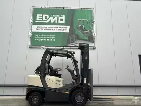 Chariots élévateurs GPL 2021  Crown 2.5 Heftruck (1)
