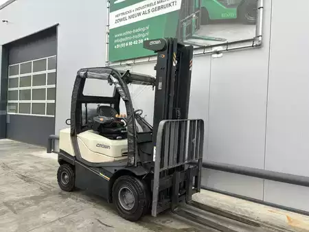 Chariots élévateurs GPL 2021  Crown 2.5 Heftruck (2)