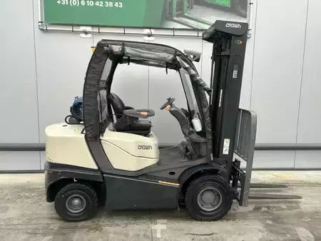 Chariots élévateurs GPL 2021  Crown 2.5 Heftruck (3)