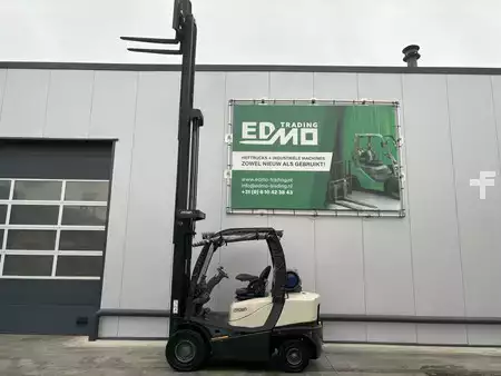 Chariots élévateurs GPL 2021  Crown 2.5 Heftruck (4)
