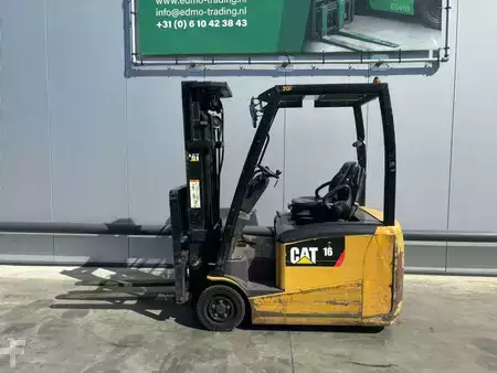 Chariots électriques à 4 roues 2014  CAT Lift Trucks EP16 Heftruck (1)