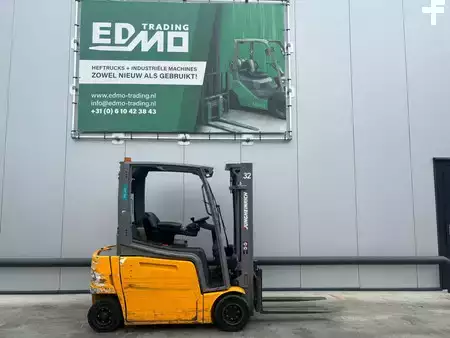 Eléctrico - 4 rodas 2016  Jungheinrich EFG320 Heftruck (1)
