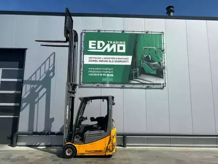 Elektrisk- 4 hjul 2019  Jungheinrich EFG216 Heftruck (2)