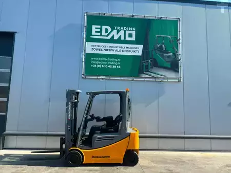 Eléctrico - 4 rodas 2016  Jungheinrich EFG320 Heftruck (3)