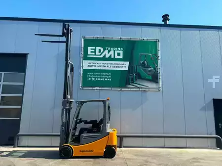 Eléctrico - 4 rodas 2016  Jungheinrich EFG320 Heftruck (4)