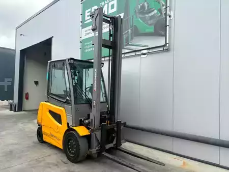 Elektryczne 4-kołowe 2019  Jungheinrich EFG535ks Heftruck (2)