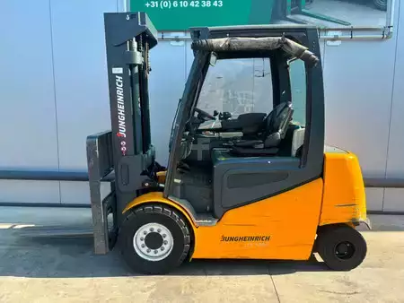Elektryczne 4-kołowe 2014  Jungheinrich EFG540 Heftruck (2)