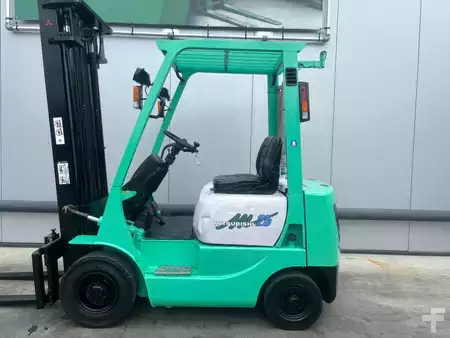Diesel gaffeltruck - Mitsubishi FD15 Heftruck Diesel (6)