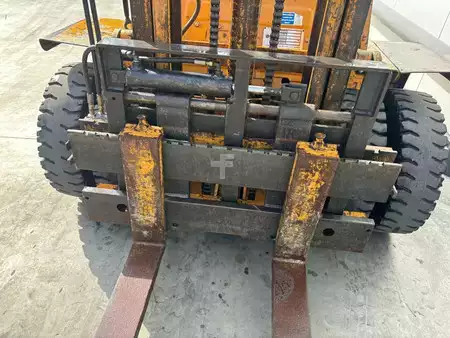 Dieseltrukki - Komatsu FD 2.5 Heftruck Diesel (4)