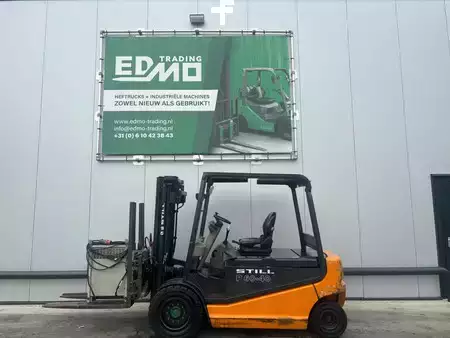 Carrelli elettrici 4 ruote 2005  Still RX60-40 Heftruck (3)