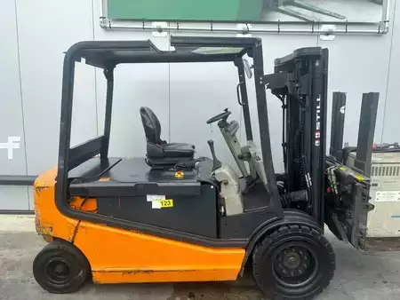 Carrelli elettrici 4 ruote 2005  Still RX60-40 Heftruck (7)