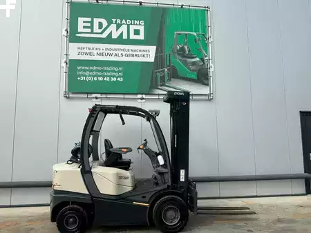 Nestekaasutrukki 2020  Crown 2.5 Heftruck (1)