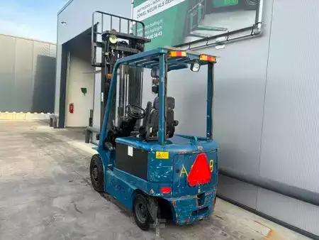 Chariots électriques à 4 roues 2005  HC (Hangcha) Heftruck 2,5 Ton (5)