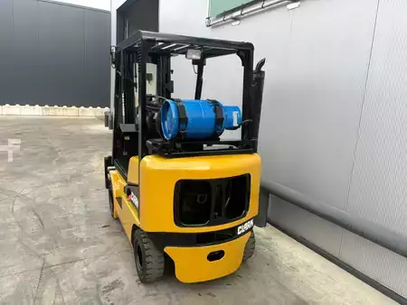 Gas truck 1999  Clark CP 16 Heftruck (7)
