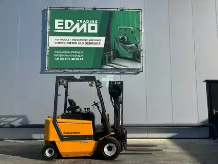 Chariots électriques à 4 roues 1999  Jungheinrich EFG 425 Heftruck (1)