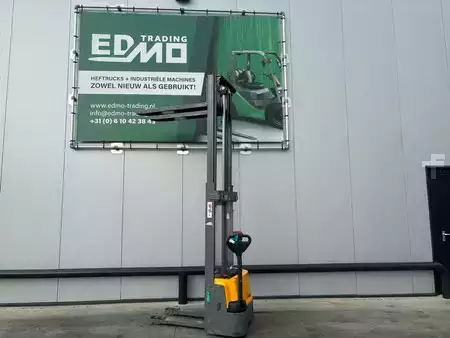 Haarukkavaunu 2020  Jungheinrich EJC M10 Stapelaar (2)