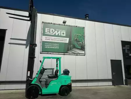Carrelli elevatori GPL 2019  Mitsubishi FG35NT Heftruck (5)