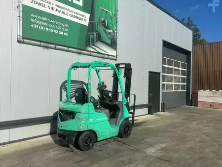 Diesel heftrucks 2006  Mitsubishi FD15N Heftruck Diesel (2)