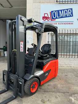 Chariots électriques à 3 roues 2017  Linde E15 (1)