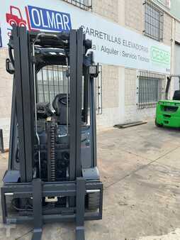 Chariots électriques à 3 roues 2017  Linde E15 (3)