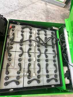 Chariots électriques à 4 roues 2013  Cesab B 420 (3)