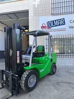 Chariots élévateurs diesel 2024  Cesab M 330 (1)