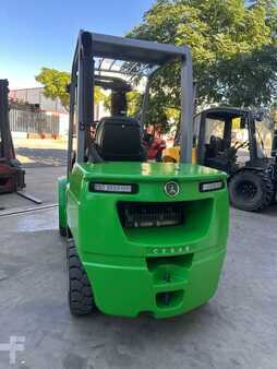 Chariots élévateurs diesel 2024  Cesab M 330 (5)