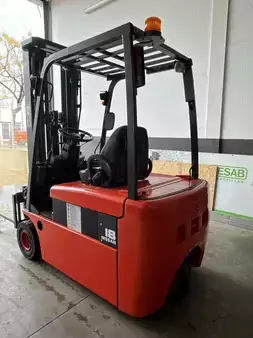 VZV s plošinou pro řidiče 2003  Nissan GN 01 (4)