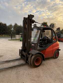 Empilhador diesel - Linde H40D (1)