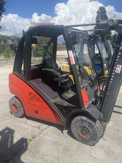 Empilhador diesel 2007  Linde H25D-02 (2)